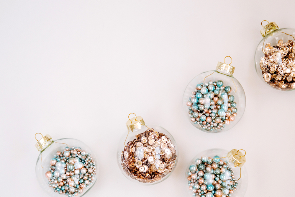 palline-natale-trasparenti-apribili-come-decorare-2_0.jpg