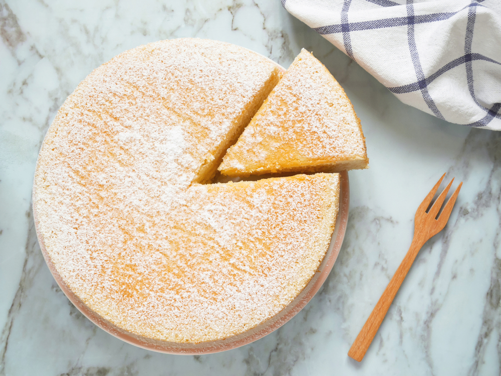 Torta con marmellata di fragole: il procedimento veloce