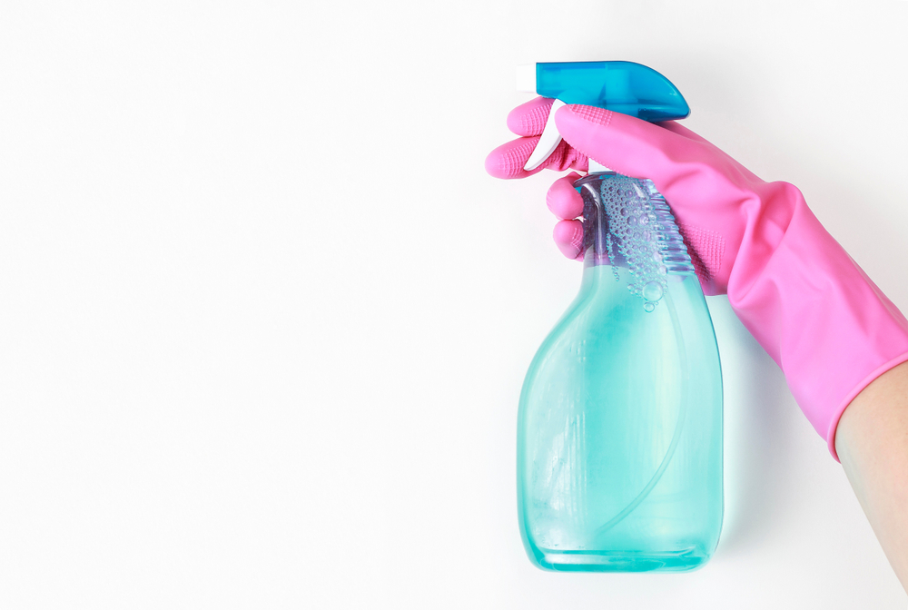 Come togliere il calcare dalla plastica: i rimedi pratici