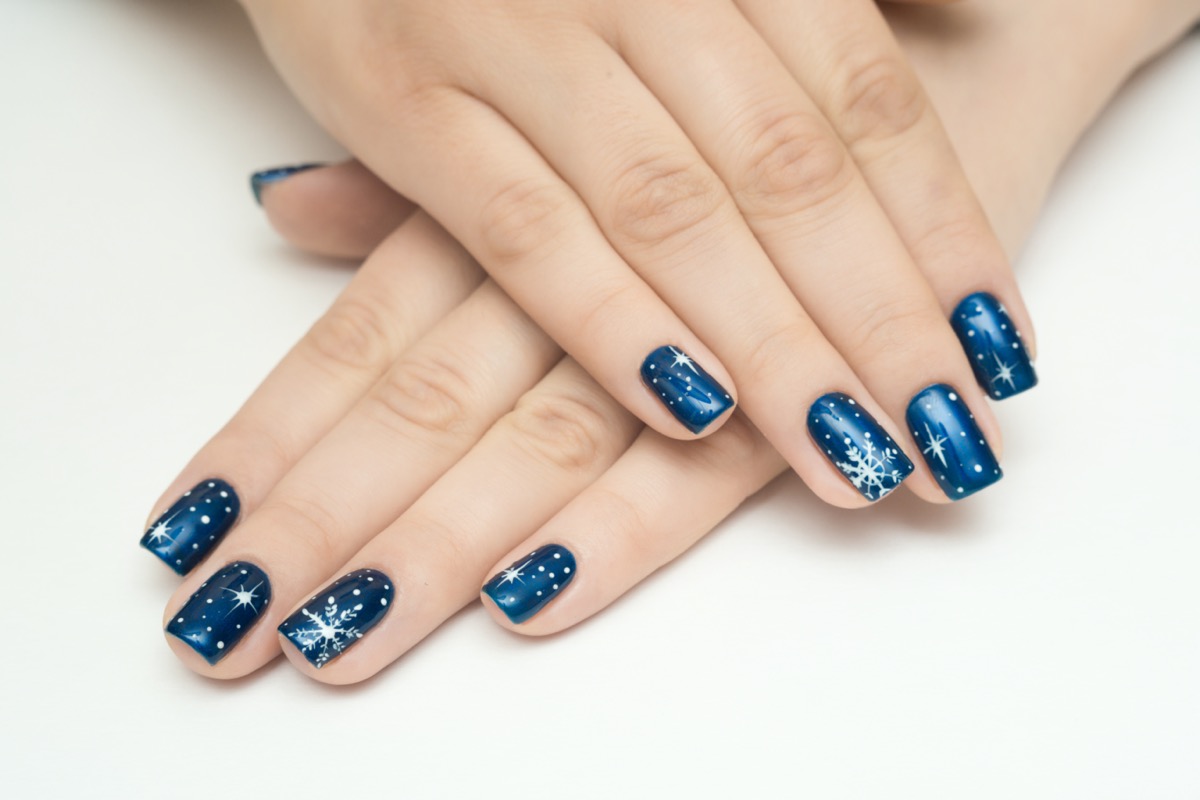 Nail-art-fiocchi-di-neve-3.jpg