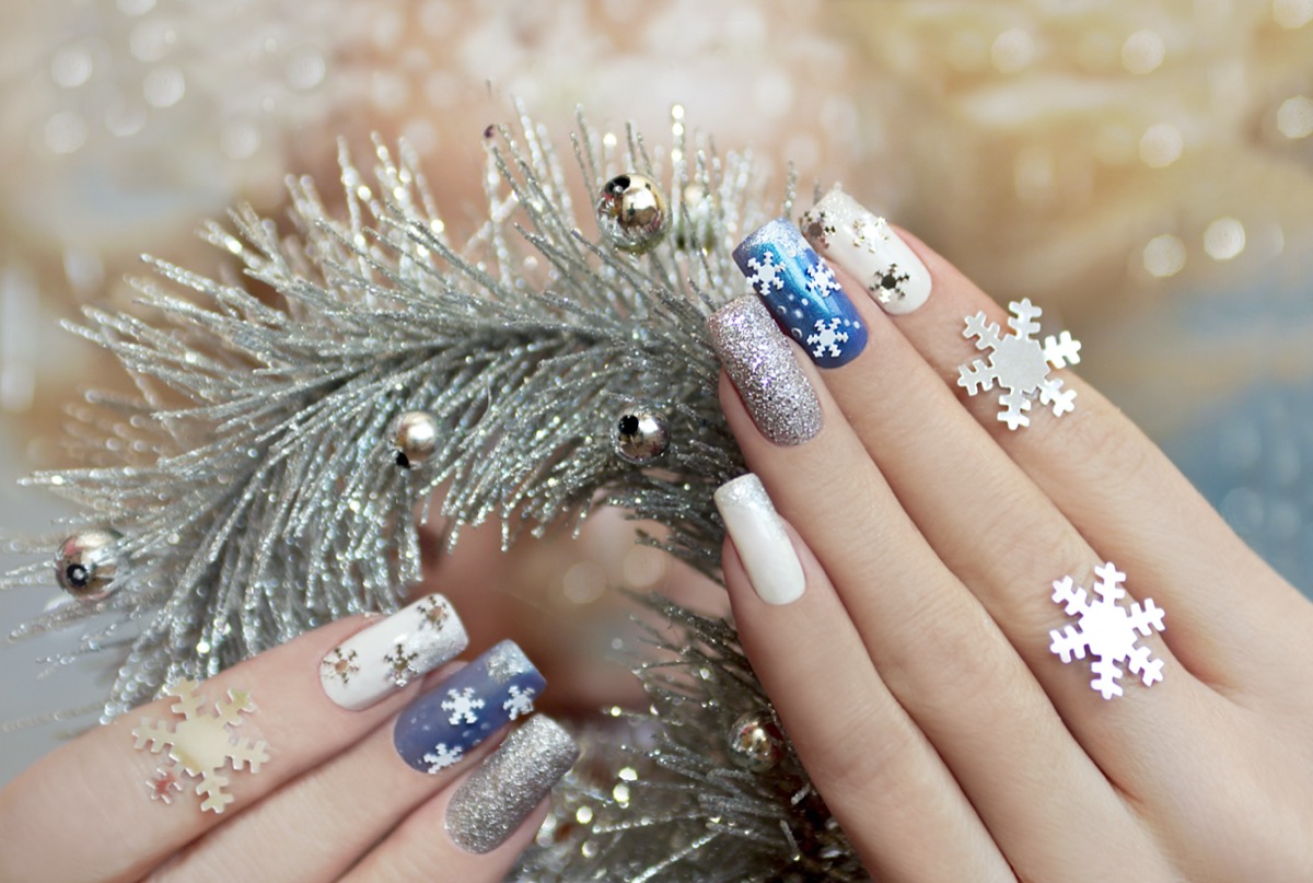 Nail-art-fiocchi-di-neve-7.jpg