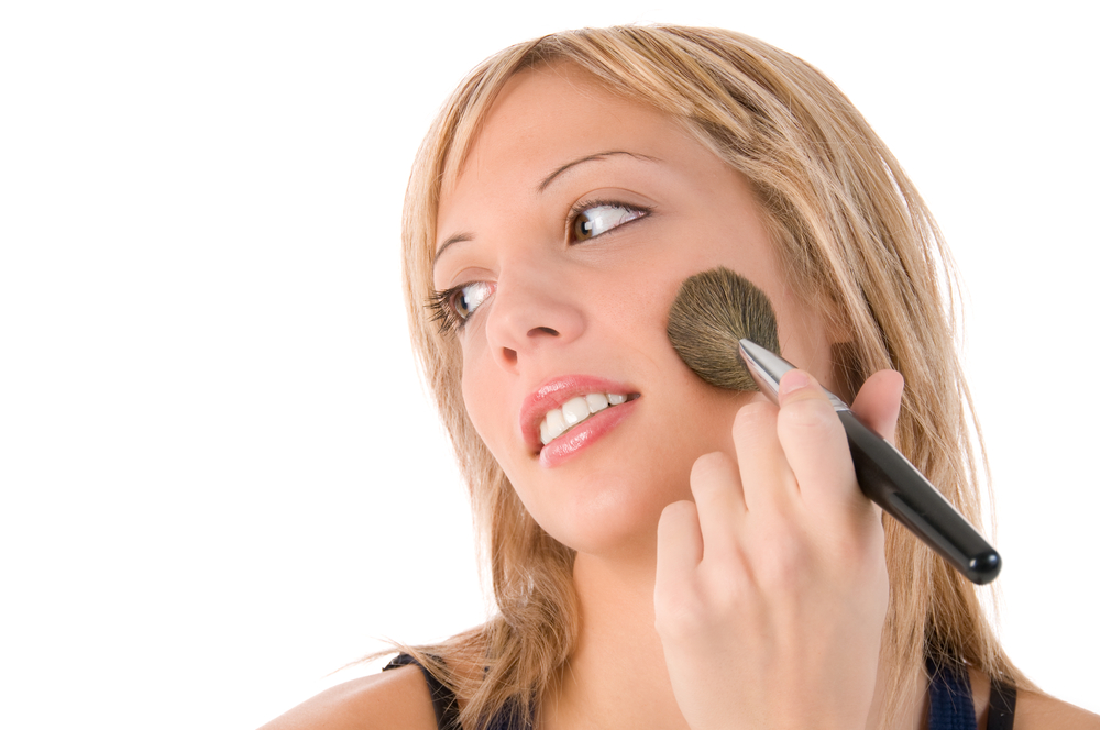 Come applicare il fard in base alla forma del viso