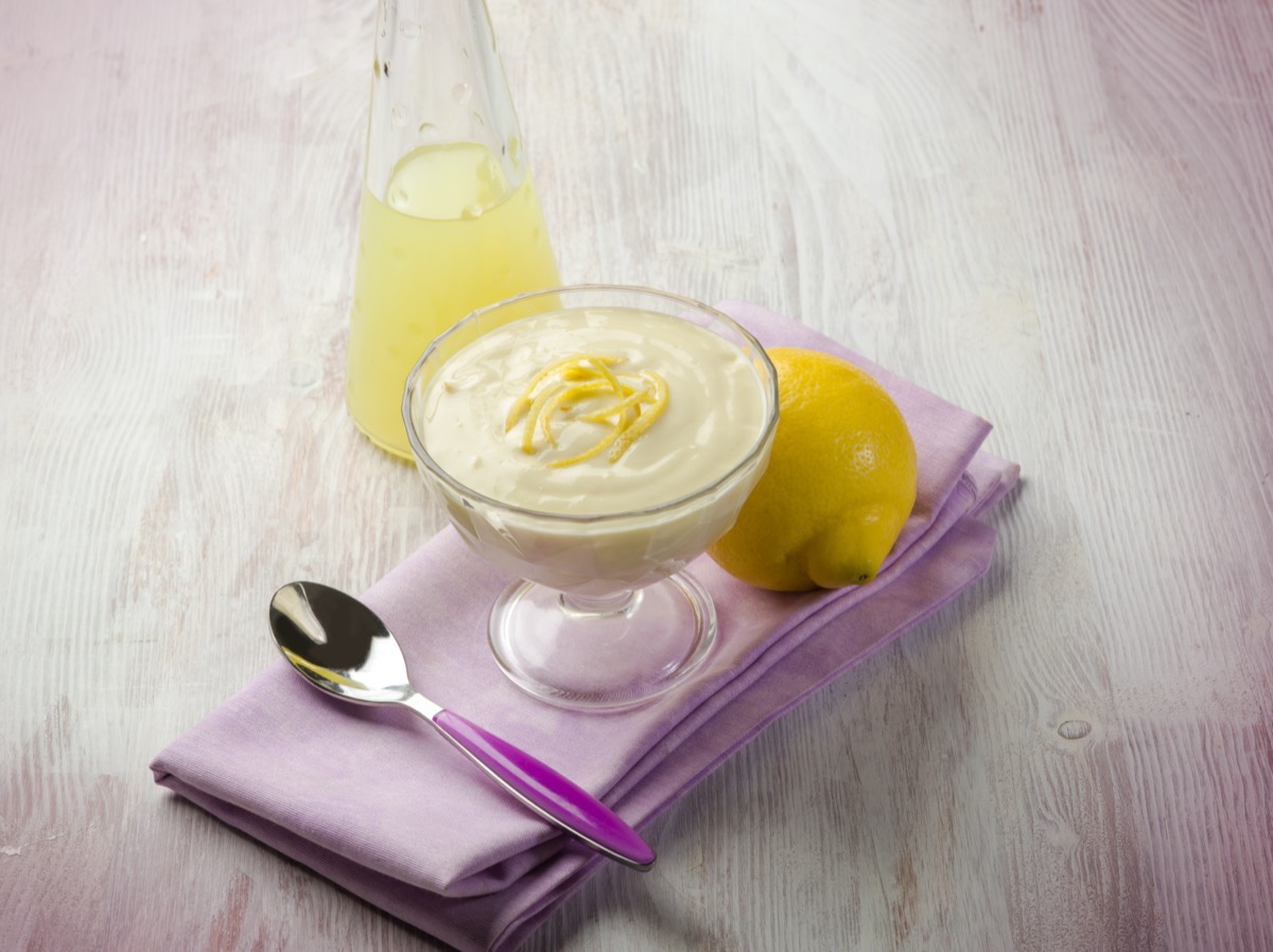 La ricetta della crema diplomatica al limone