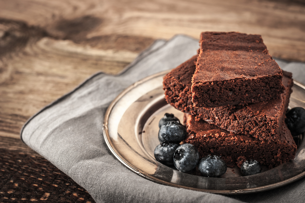 Ricetta brownies ai mirtilli per snack golosi