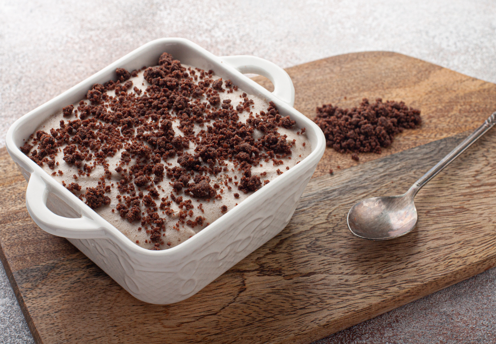 Budino al cioccolato con biscotti, la ricetta