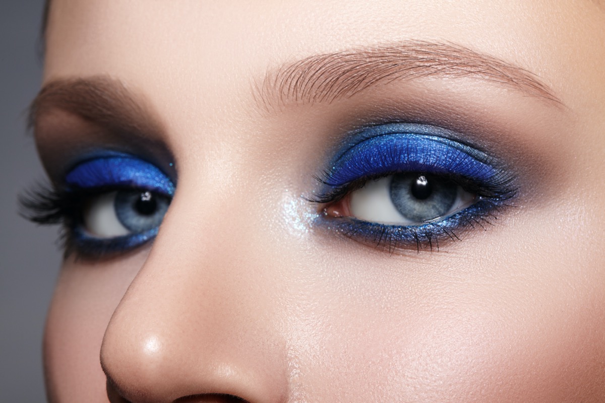 Trucco-blu-elettrico-6.jpg