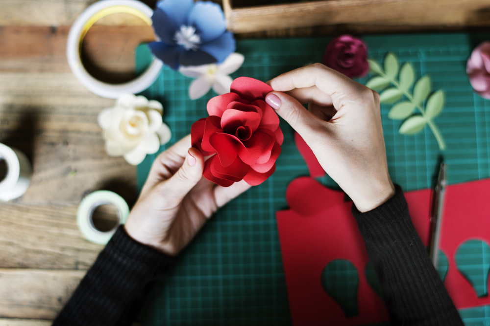 Fiori di carta fai da te semplici: il tutorial