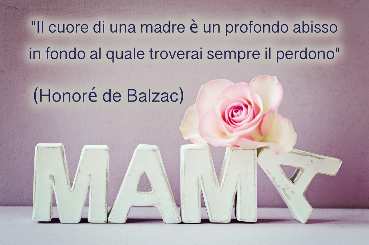 Le frasi con immagini per la festa della mamma da dedicarle