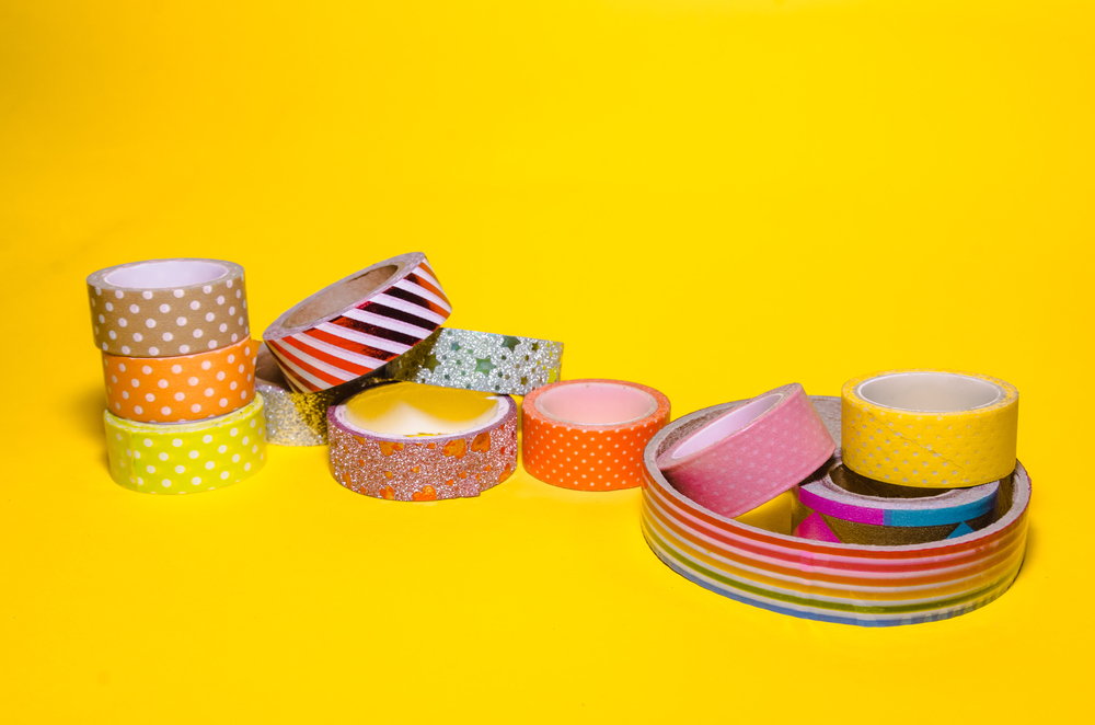 Come decorare le pareti con nastro e forme geometriche: il video tutorial