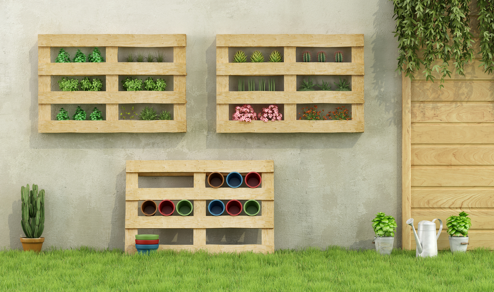 Fioriera verticale fai da te: come farla con i pallet