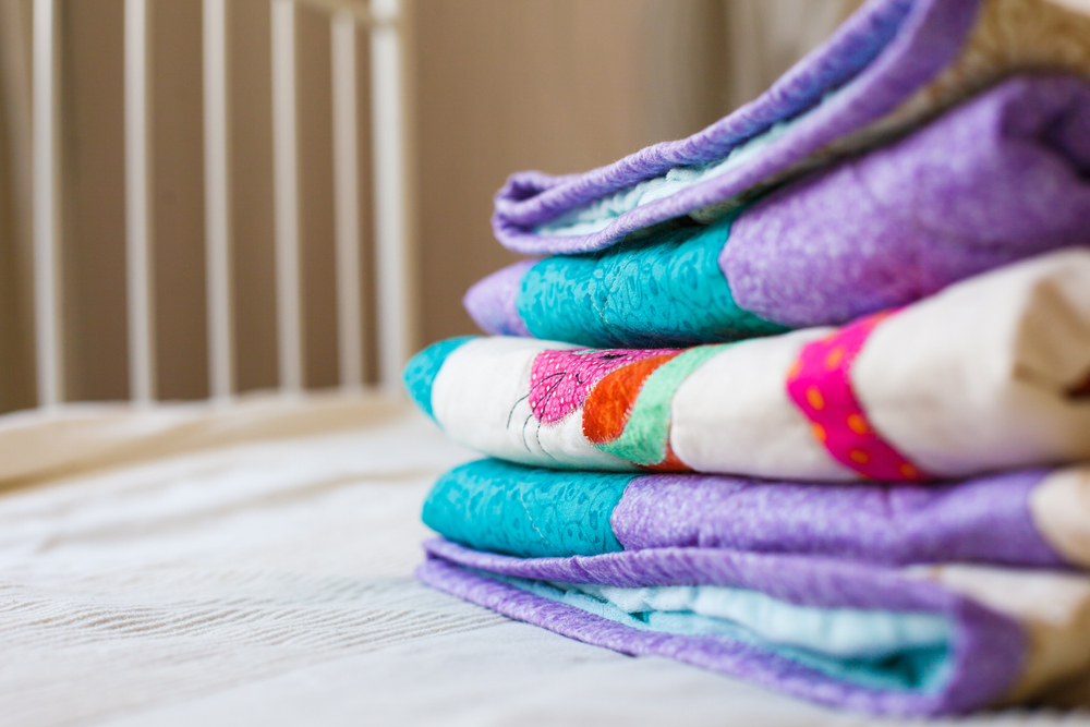 Come piegare una coperta a cuscino in meno di 1 minuto