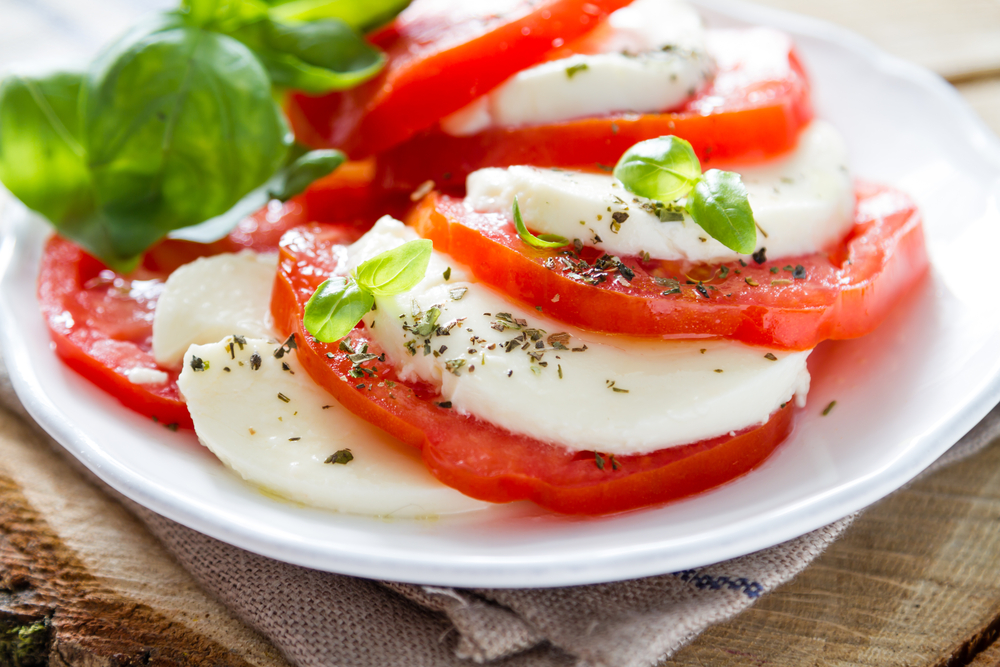 Cena fredda senza cucinare: 5 idee per piatti sfiziosi