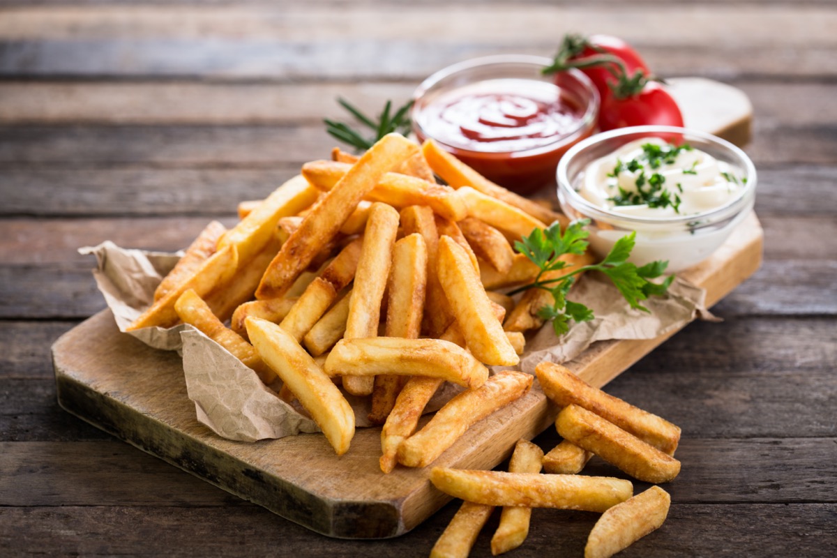 Le calorie delle patatine fritte e dei piatti fritti più comuni