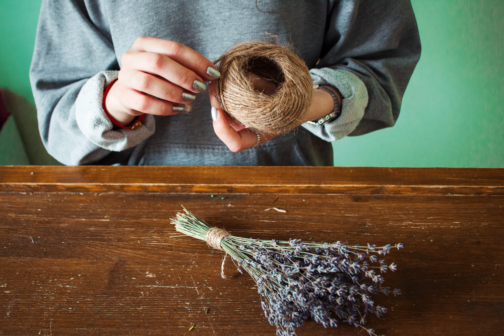 Fusi di lavanda fai da te: tutorial e spiegazioni per farli con e senza nastrino
