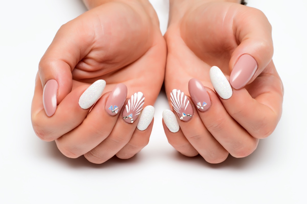 Nail-art-trend-estate-2020-6.jpg