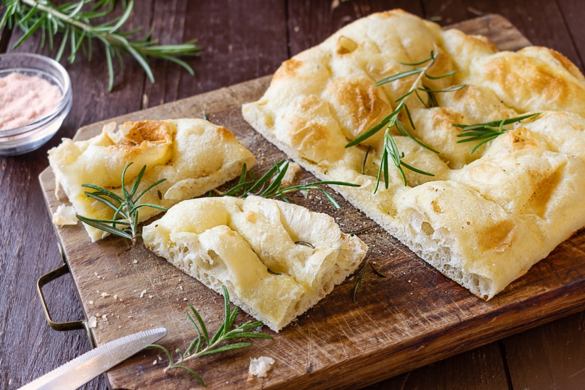 Salamoia per focaccia: la ricetta veloce facile