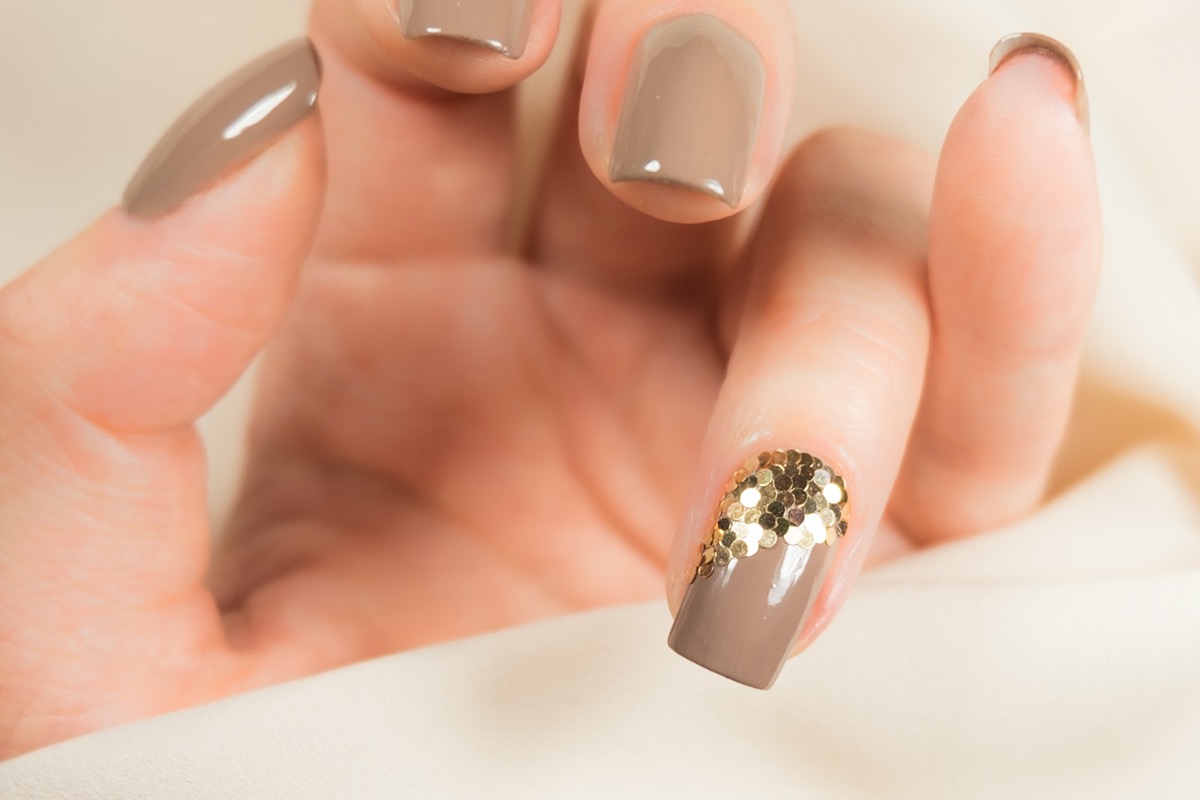 Nail-art-color-carne-pesca-2.jpg