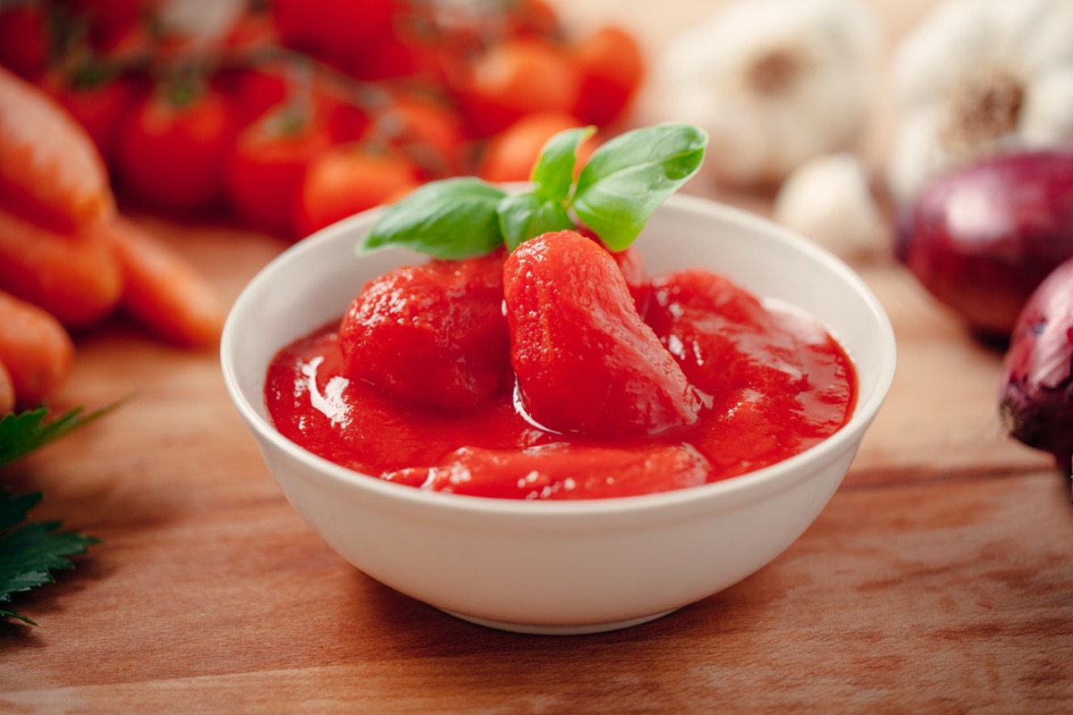 Pomodori pelati fatti in casa con la ricetta semplice