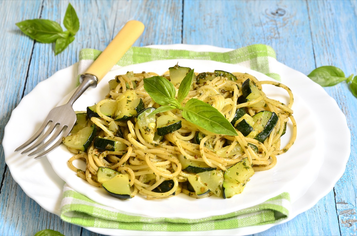 Spaghetti alla Nerano senza provolone del Monaco: come sostituire l'ingrediente