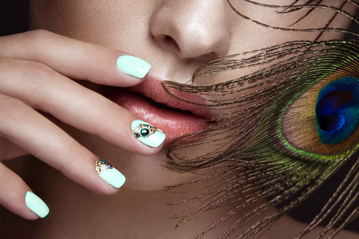 Nail-art-brillantini-2.jpg