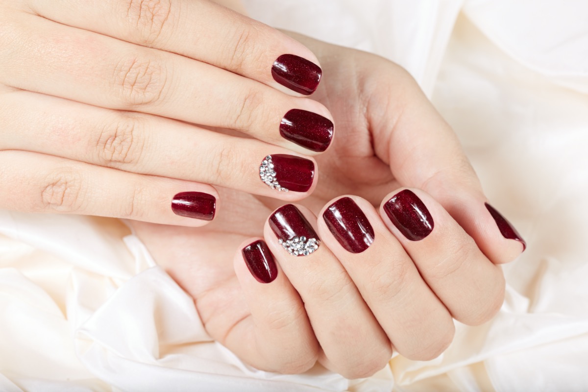 Nail-art-brillantini-5.jpg