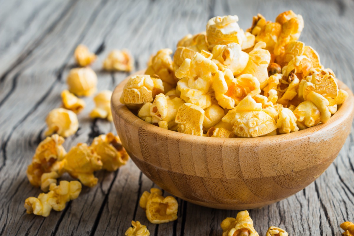La ricetta dei pop corn al burro da fare al microonde o in padella