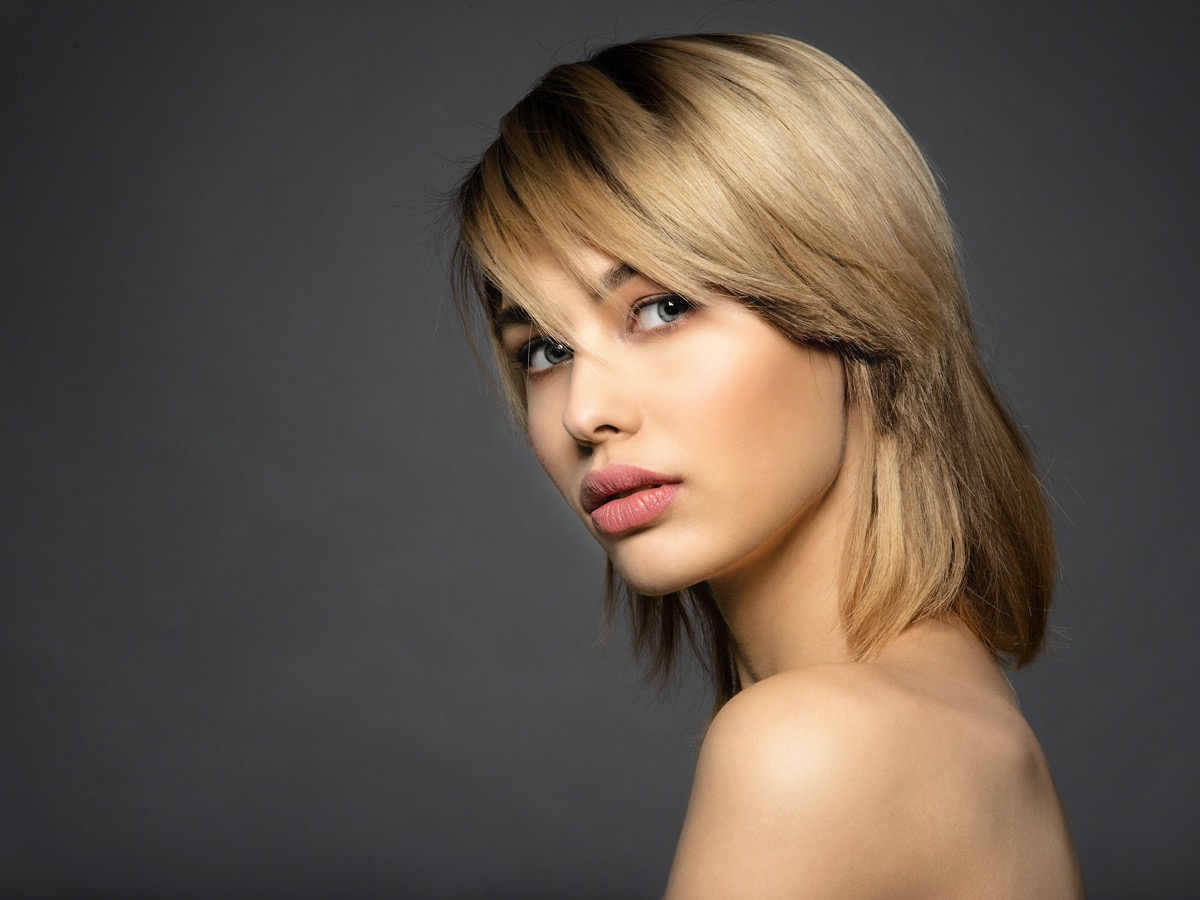 Tagli-capelli-medi-autunno-2020-donna-5.jpg
