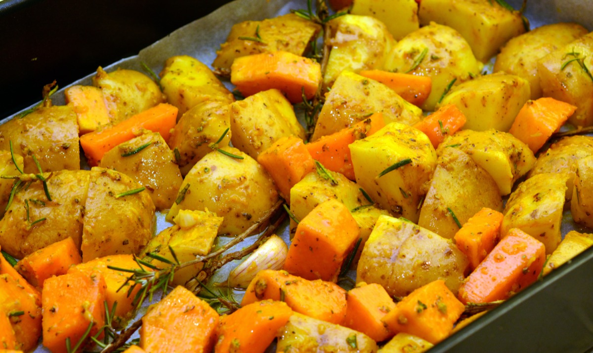 Zucca al forno con patate: come farla semplice o con mozzarella