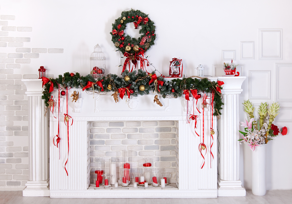come-decorare-camino-natale-4.jpg