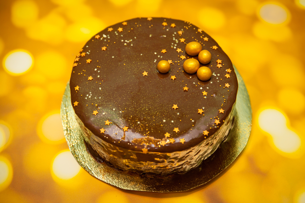 Torte di Capodanno decorate con il cioccolato: 9 idee per le decorazioni