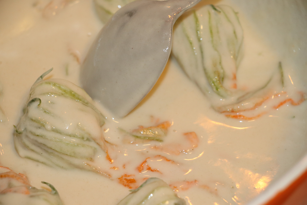 Pastella fiori zucca senza lievito: i consigli per prepararla e cucinare un fritto perfetto