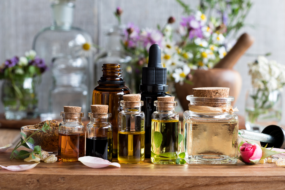 Oli essenziali per contrastare la caduta dei capelli