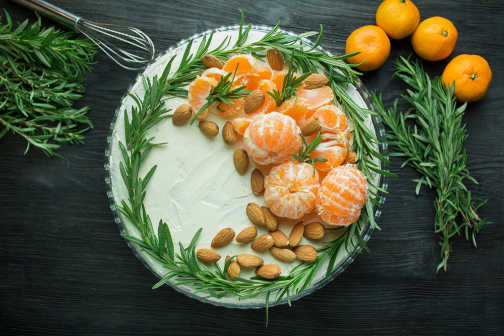 Torte invernali decorate con panna: 7 idee per le decorazioni