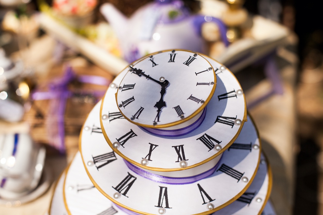 Matrimonio a tema Alice nel Paese delle Meraviglie: come organizzarlo