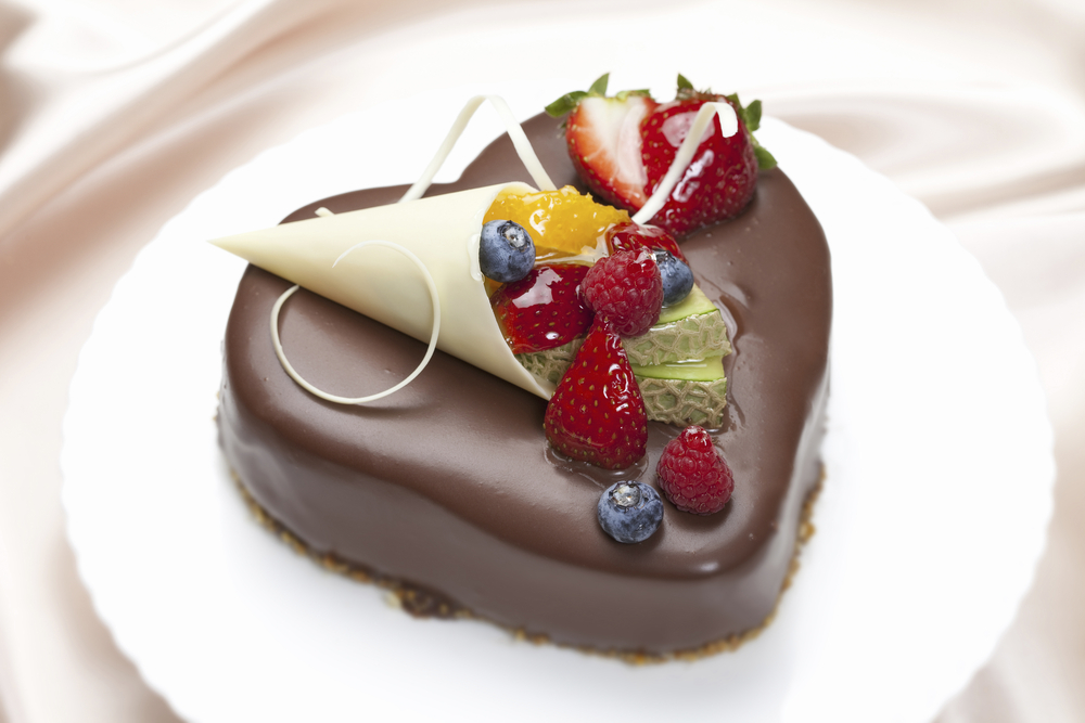 Torte San Valentino decorate con il cioccolato: 7 idee per le decorazioni