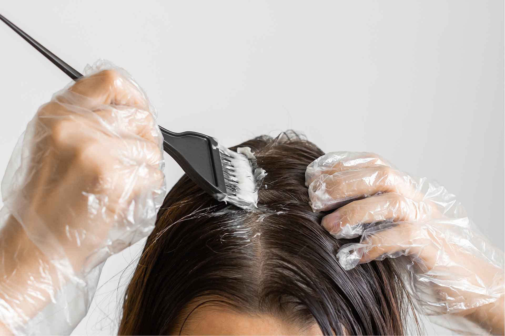 Come togliere la tinta per capelli dalle mani