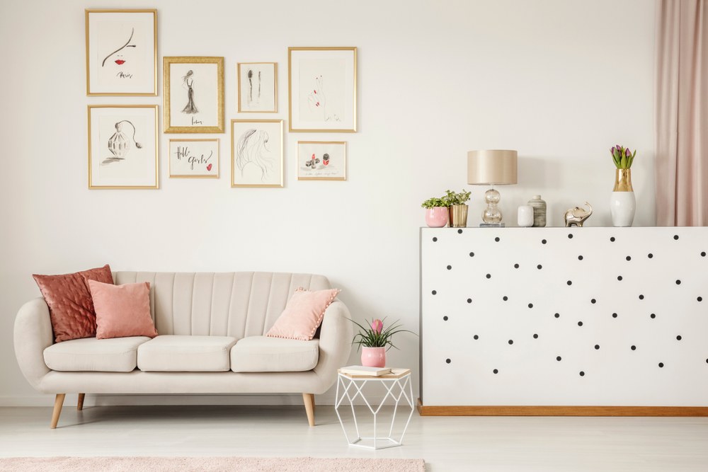Decluttering salotto: da dove iniziare e checklist per riordinare