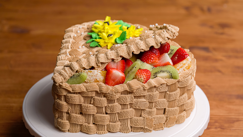 Torte a forma di cuore decorate con panna: 9 idee romantiche