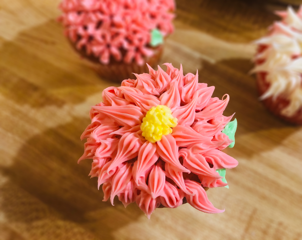 cupcake-decorati-fiori-crema-5.jpg