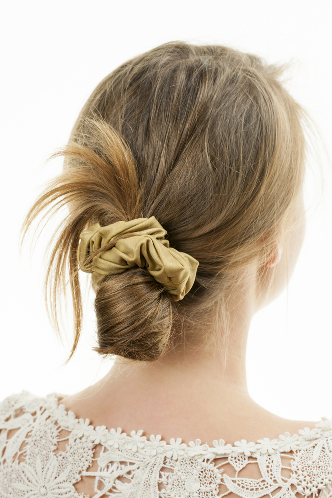 Gli chignon per chi ha i capelli corti