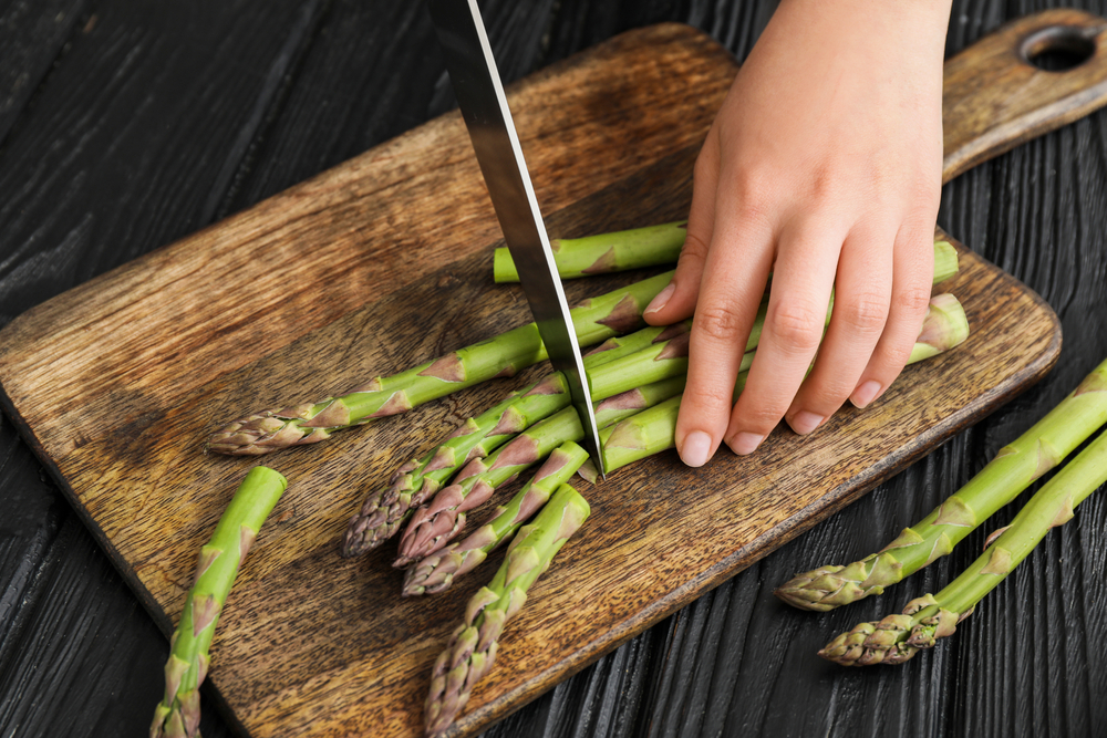 Cucinare asparagi: 2 idee per primi piatti