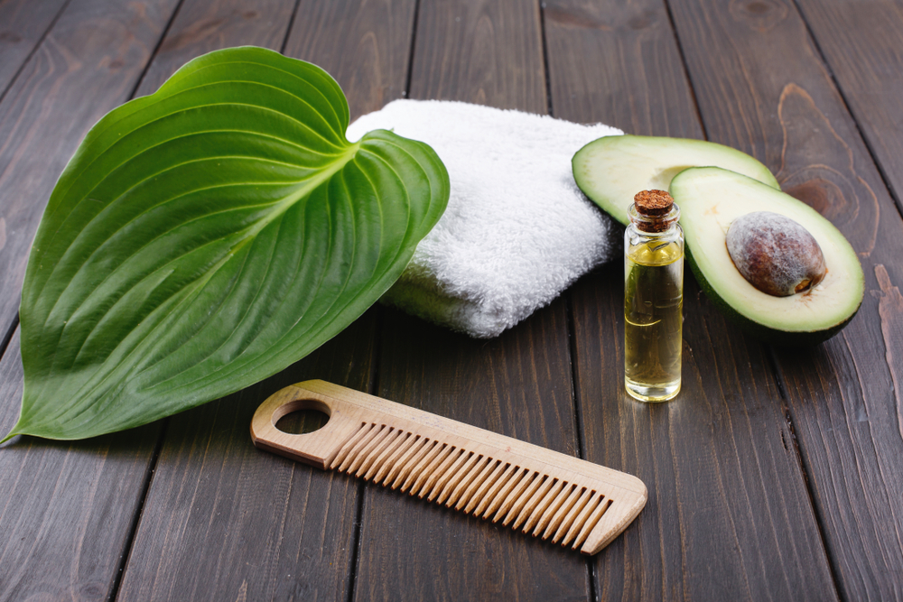 Olio di avocado per capelli perfetti: 4 motivi per usarlo