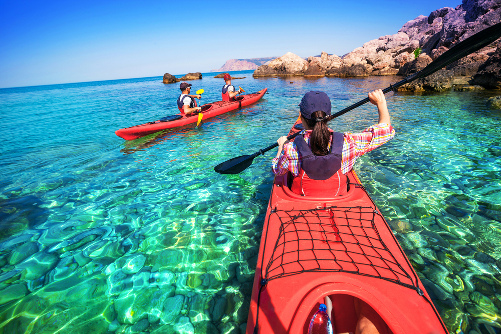 Sport acquatici da fare al mare: quali provare subito