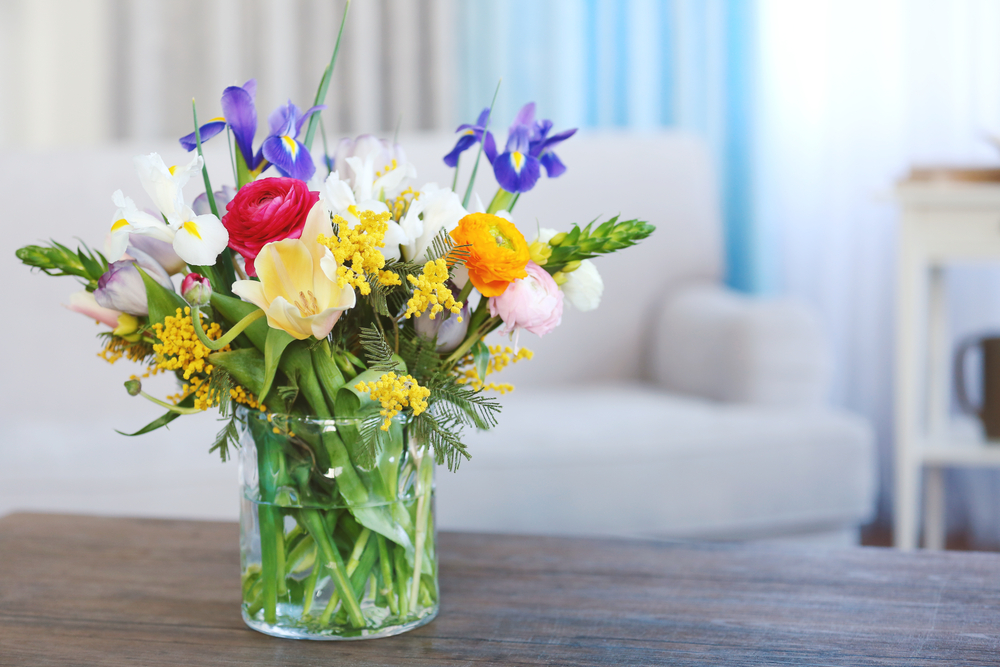 Cosa mettere nell’acqua per mantenere i fiori freschi e ogni quanto cambiarla