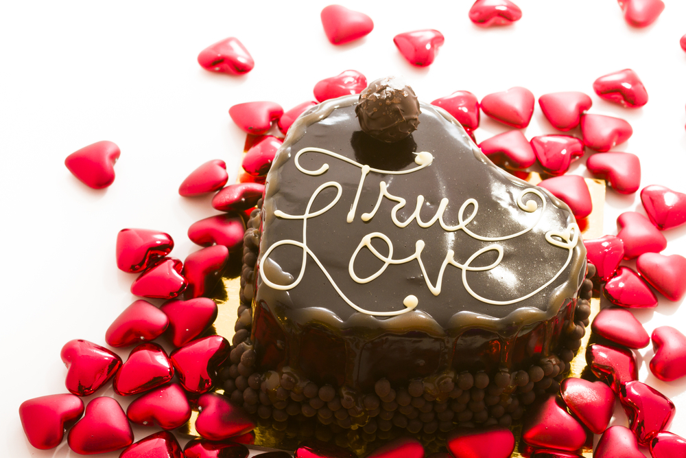 torte-forma-cuore-decorate-cioccolato-4.jpg