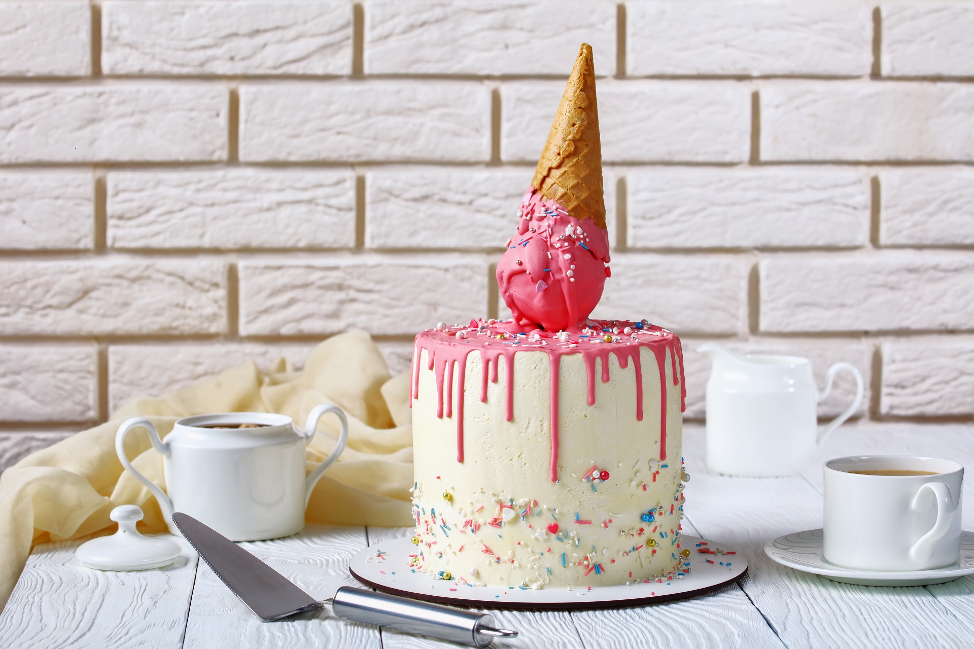 Come si prepara la drip cake rosa