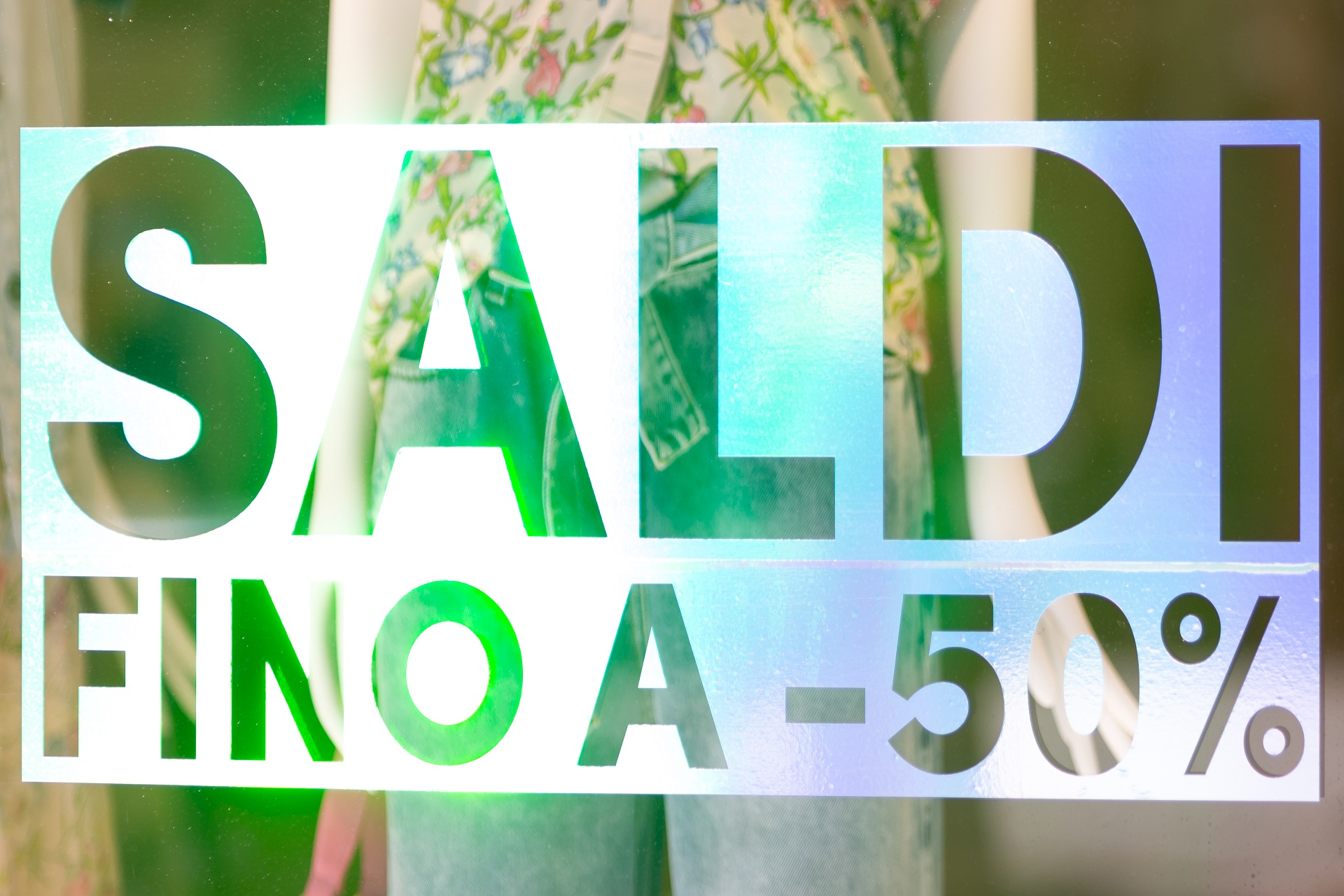 Saldi estivi 2021, quando iniziano: calendario regione per regione