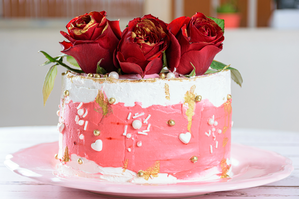 torte-decorate-rose-rosse-4.jpg