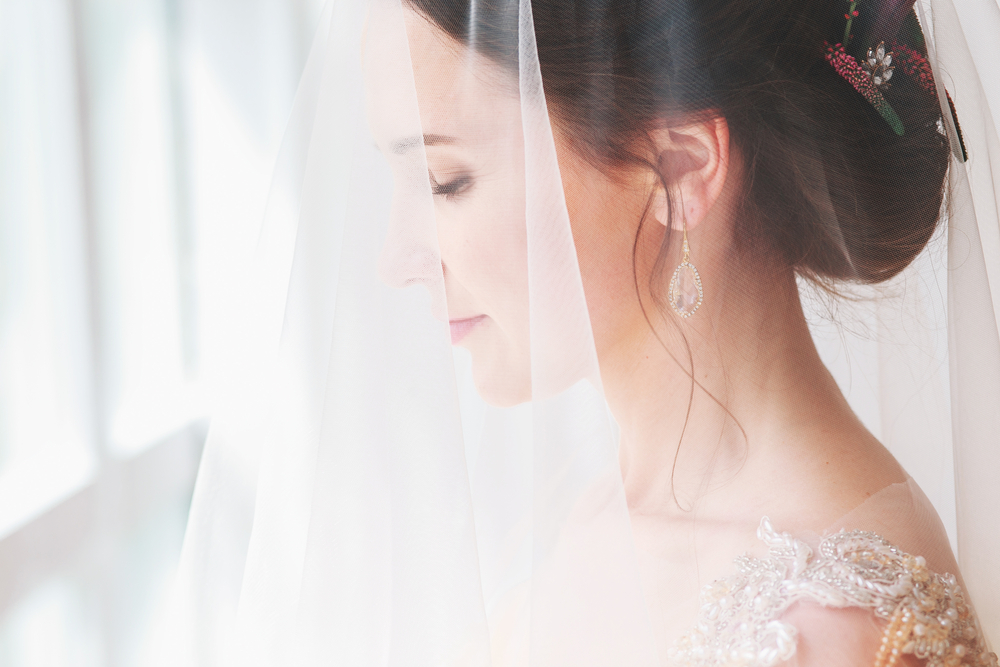 Acconciature capelli da sposa con velo: 6 idee di tendenza