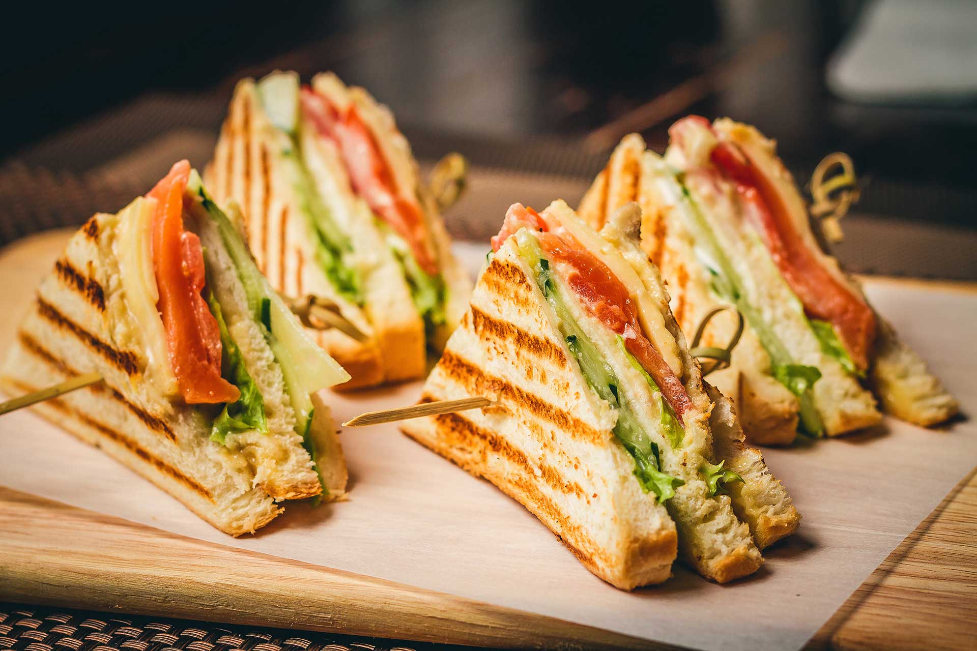 Club sandwich, la ricetta del panino originale e le varianti
